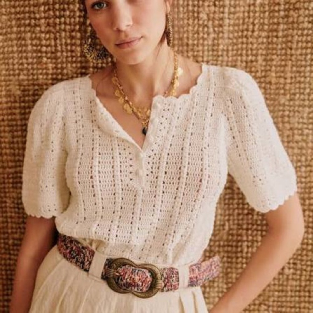 White crochet Sezane sweater top short sleeve size small